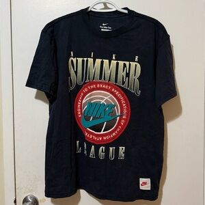 NEW! NIKE BLACK LOOSE FIT TEE